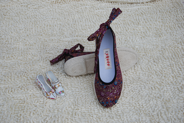 步步升专柜正品纯手工锁边锁底高跟后系带圆口